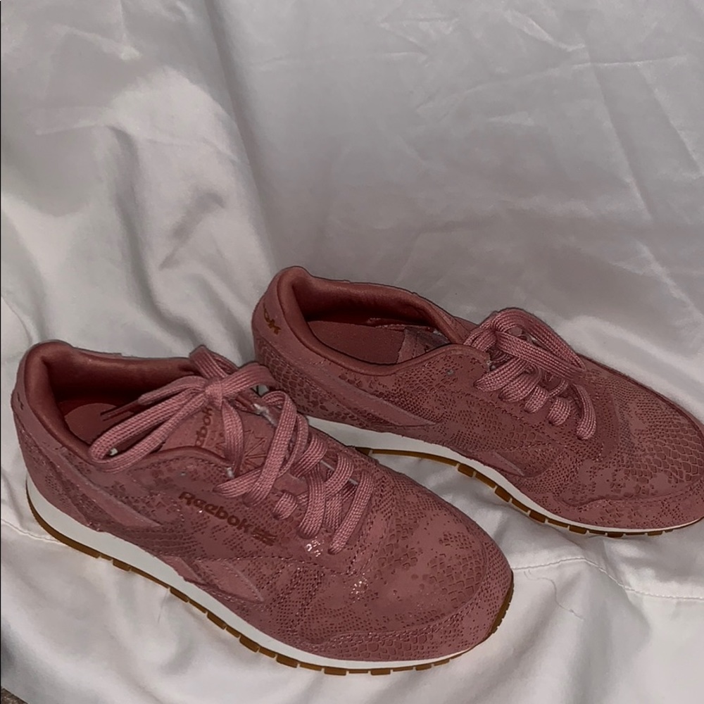 Pink Reebok’s Classics